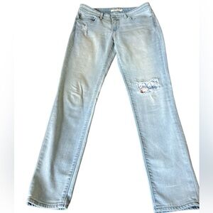 711 SKINNY Levis’s ’WOMEN'S JEANS Color Far From Home Light Wash Size 28
